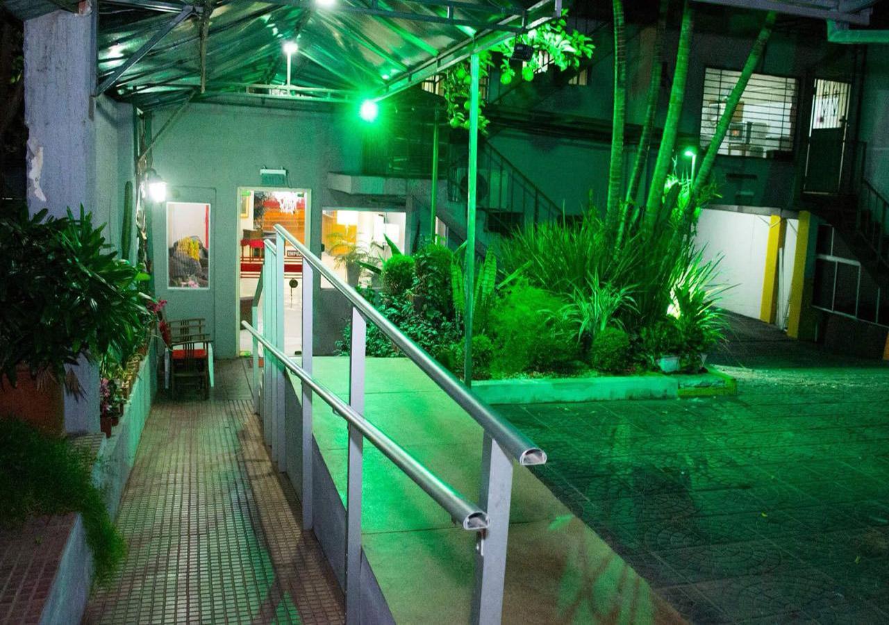 Hotel Del Sur San Lorenzo Bagian luar foto