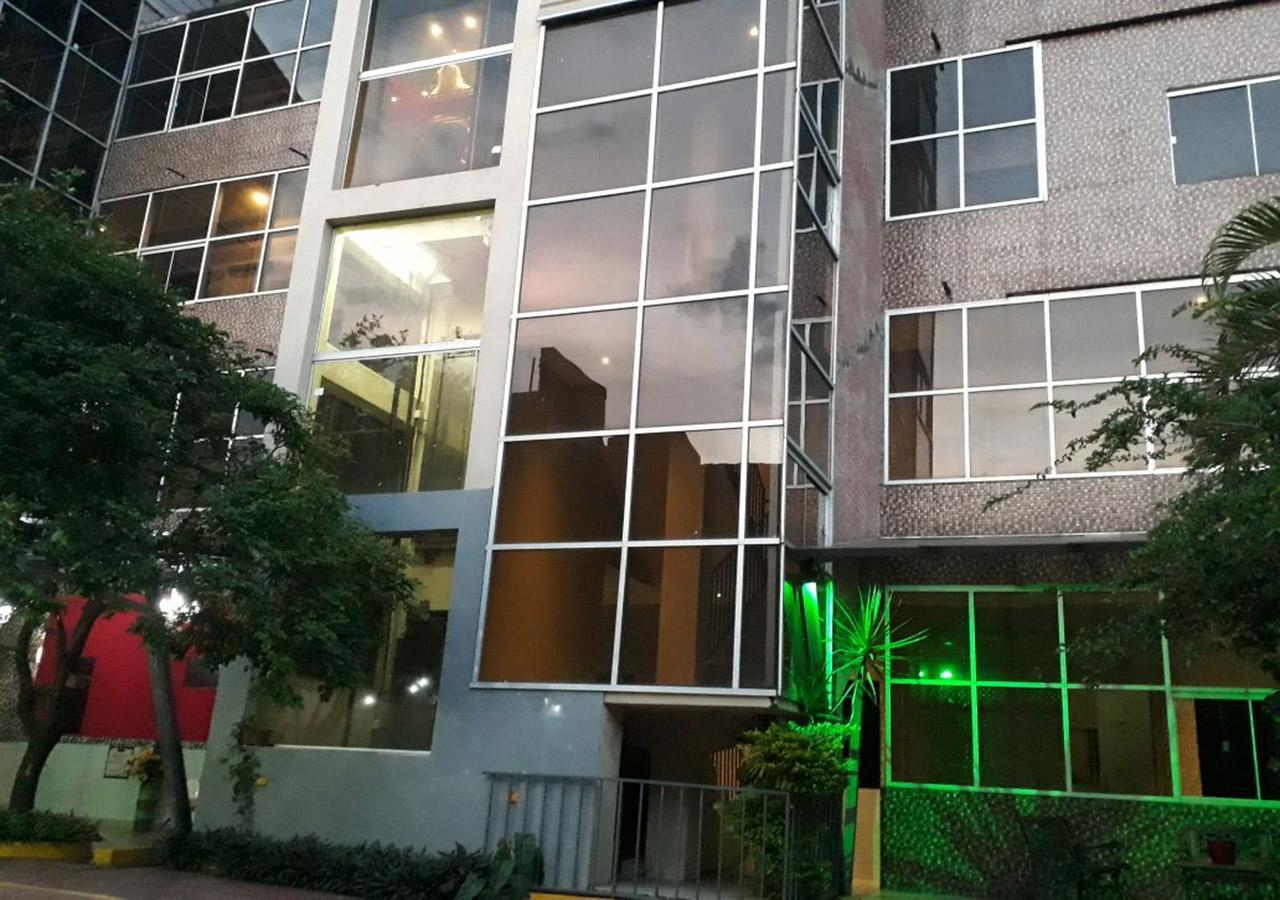 Hotel Del Sur San Lorenzo Bagian luar foto